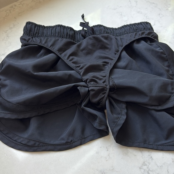 Like new Nike dri fit shorts - Picture 4 of 5